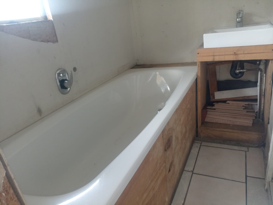 4 Bedroom Property for Sale in Manenberg Western Cape